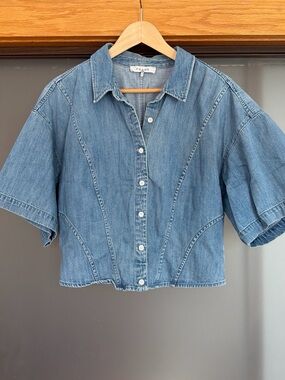 Frame Denim Light Blue Cropped Button-Down Denim Shirt